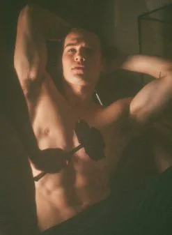 Fleur Du Mal Leather Rose Shaped Paddle -Lingerie Store 009 GA 230202 106web