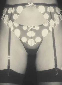 Fleur Du Mal Polka Dot Embroidery Garter Belt -Lingerie Store 014 GA 230202 009web1 c209a50e b0c1 4c67 a2f6 f99f8bfa7ede