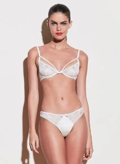 Fleur Du Mal Gardenia Lace Demi Bra -Lingerie Store 200116 FLEURDUMAL SHOT 16 2720 crop