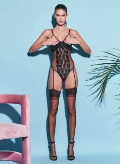 Fleur Du Mal Foxy Lace Peekaboo Garter Bodysuit -Lingerie Store 201208 FLEURDUMAL SHOT 15 1797full