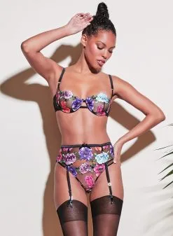 Fleur Du Mal Monet Embroidered Balconette -Lingerie Store 210201 FLEURDUMAL SHOT 09 0956crop 52212861 ed01 41df b591 bdb1e993163c