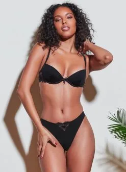 Fleur Du Mal Organic Cotton Thong -Lingerie Store 210317 FLEURDUMAL SHOT 15 2322crop 6c99db04 0b92 423e b96c b652cc8a1512