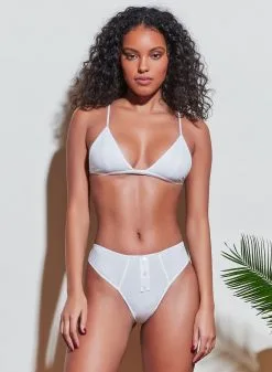 Fleur Du Mal Organic Cotton Cheeky -Lingerie Store 210317 FLEURDUMAL SHOT 17 2578crop