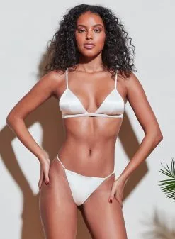 Fleur Du Mal Luxe V String