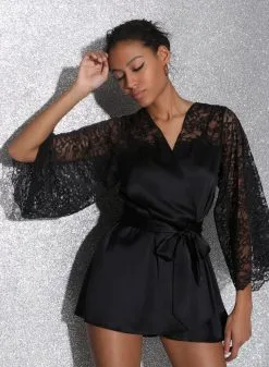 Fleur Du Mal Venus Lace Robe