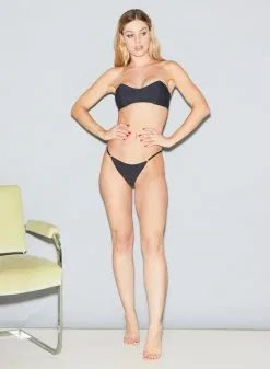 Fleur Du Mal Charlotte Lace Seamless String Cheeky -Lingerie Store FDM 070622 4627full