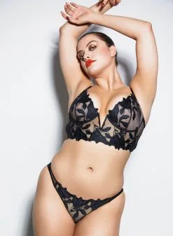 Fleur Du Mal Lily Embroidery Cheeky -Lingerie Store SHOT 11 DOUBLES 013web d1e71b69 56fc 45a4 8d31 d83334cdf6d3