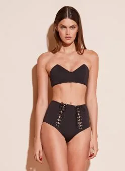 Fleur Du Mal Lacing Back Bandeau -Lingerie Store crop2 190221 FLEURDUMAL SHOT 06 0669