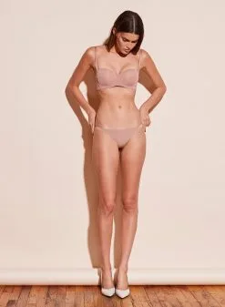 Fleur Du Mal Charlotte Convertible Strapless Bra -Lingerie Store crop 190221 FLEURDUMAL SHOT 35 3917