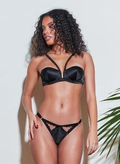 Fleur Du Mal Front Strap Bra With Lace 15 Fleur Du Mal Front Strap Bra With Lace -Lingerie Store crop 210405 FLEURDUMAL SHOT 08 1272