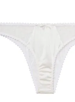 Fleur Du Mal Dotty Tulle Heart Shaped Cheeky 13 Fleur Du Mal Dotty Tulle Heart Shaped Cheeky -Lingerie Store dottyivorycheekyflat2