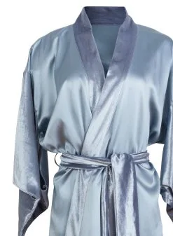 Fleur Du Mal Velvet & Silk Robe 16 Fleur Du Mal Velvet & Silk Robe -Lingerie Store velvetrobeflat2